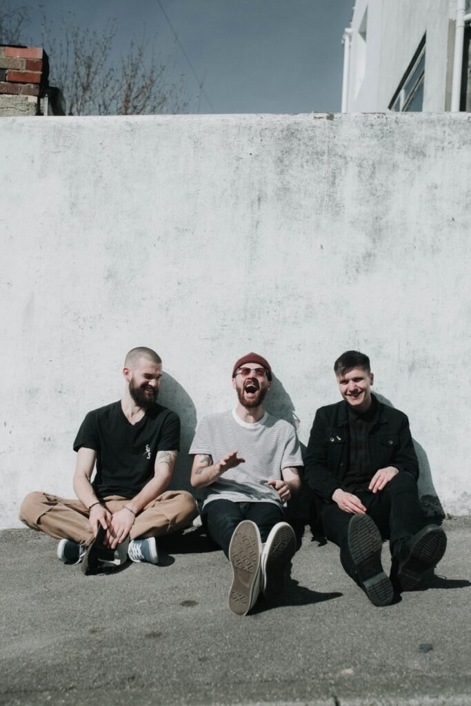 HOWLS balance melody, atmosphere and grit on their new double single ...