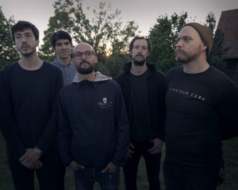 French post rockish screamo act FALL OF MESSIAH premiere new video for "Contreforts"