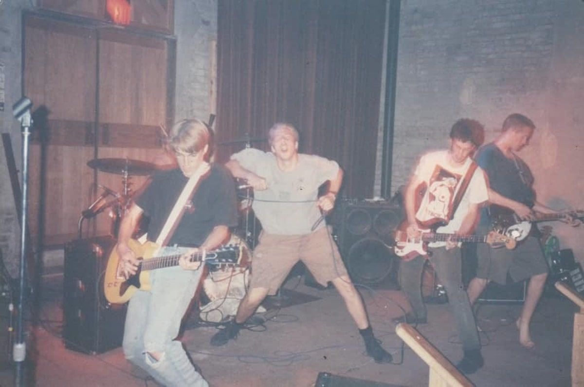 SLEEPING BODY by Miguel Veliz