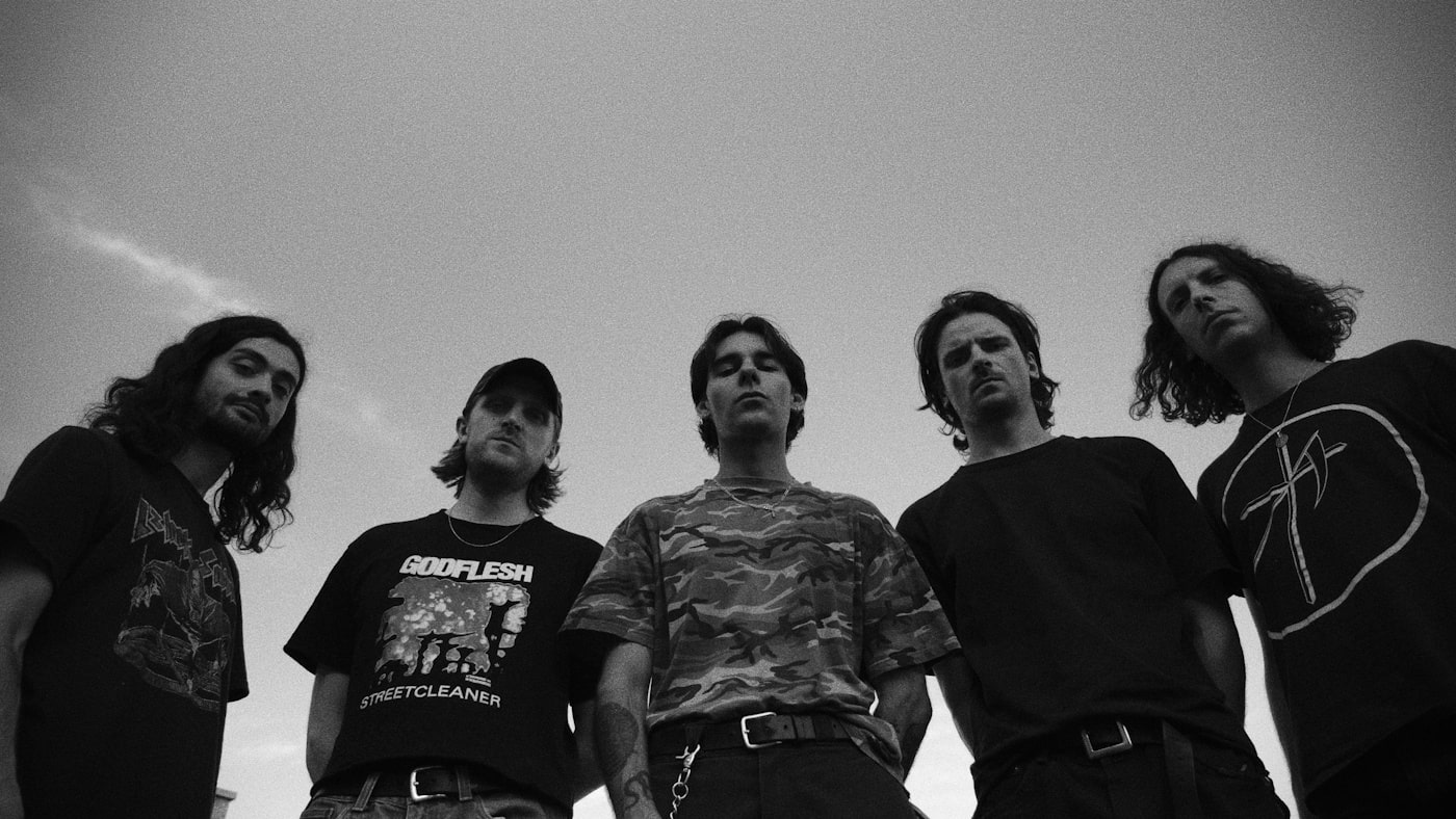 SPLIT turns anger into structure on “Violence Breeds Violence” 2 SPLIT by Remy Barbe