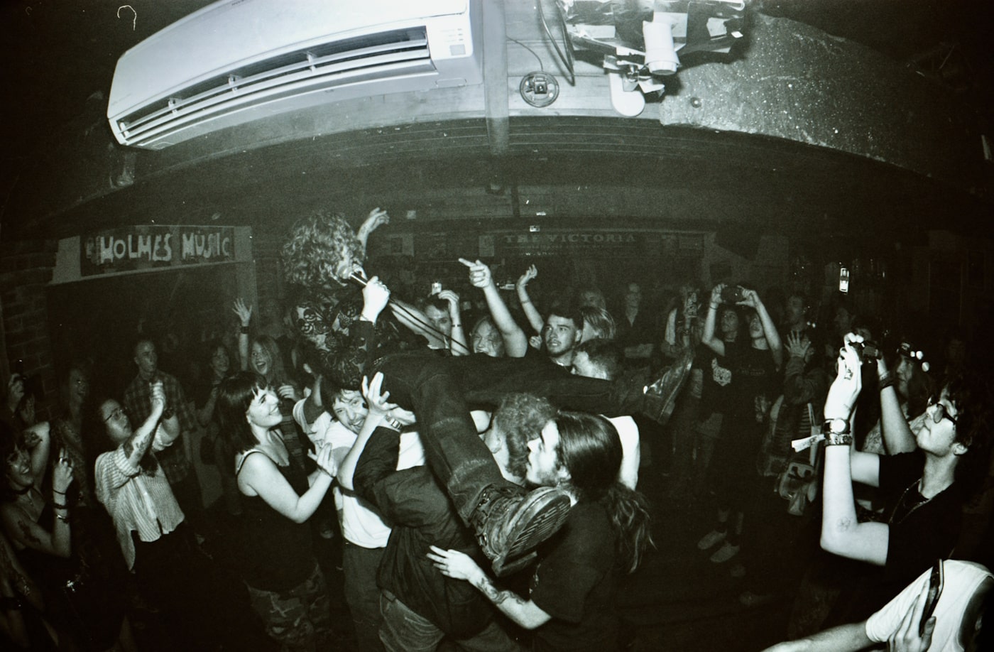 CHASING DOLLS turn small-town frustration into motion on promising new single "Cobweb” 3 CHASING DOLLS