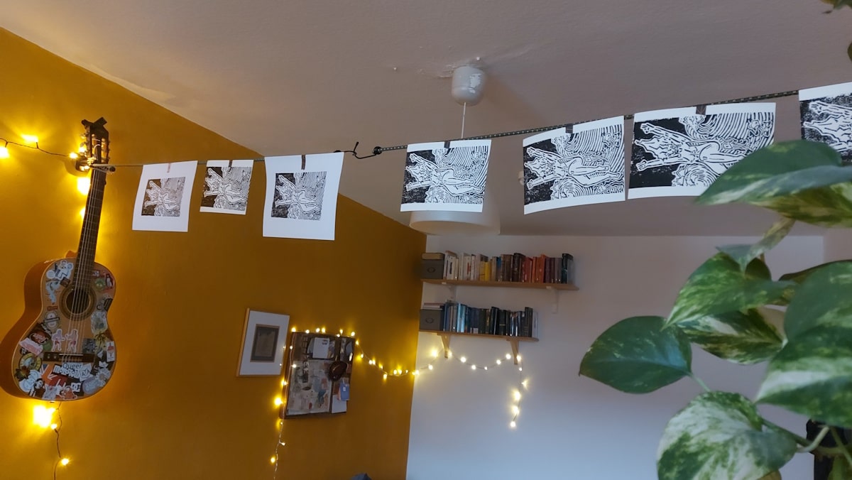 MOTTE turn drifting years into quiet, imperfect indie rock 4 motte