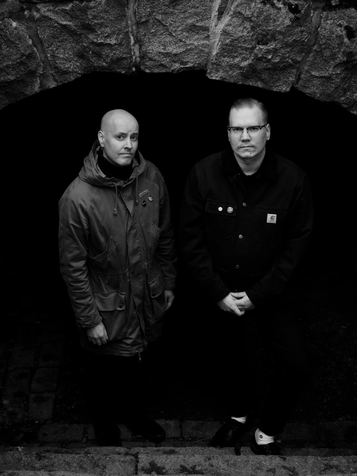 MIRROR HANDS channel a bleak post-punk and darkwave mood on their debut EP 2 Mirror Hands