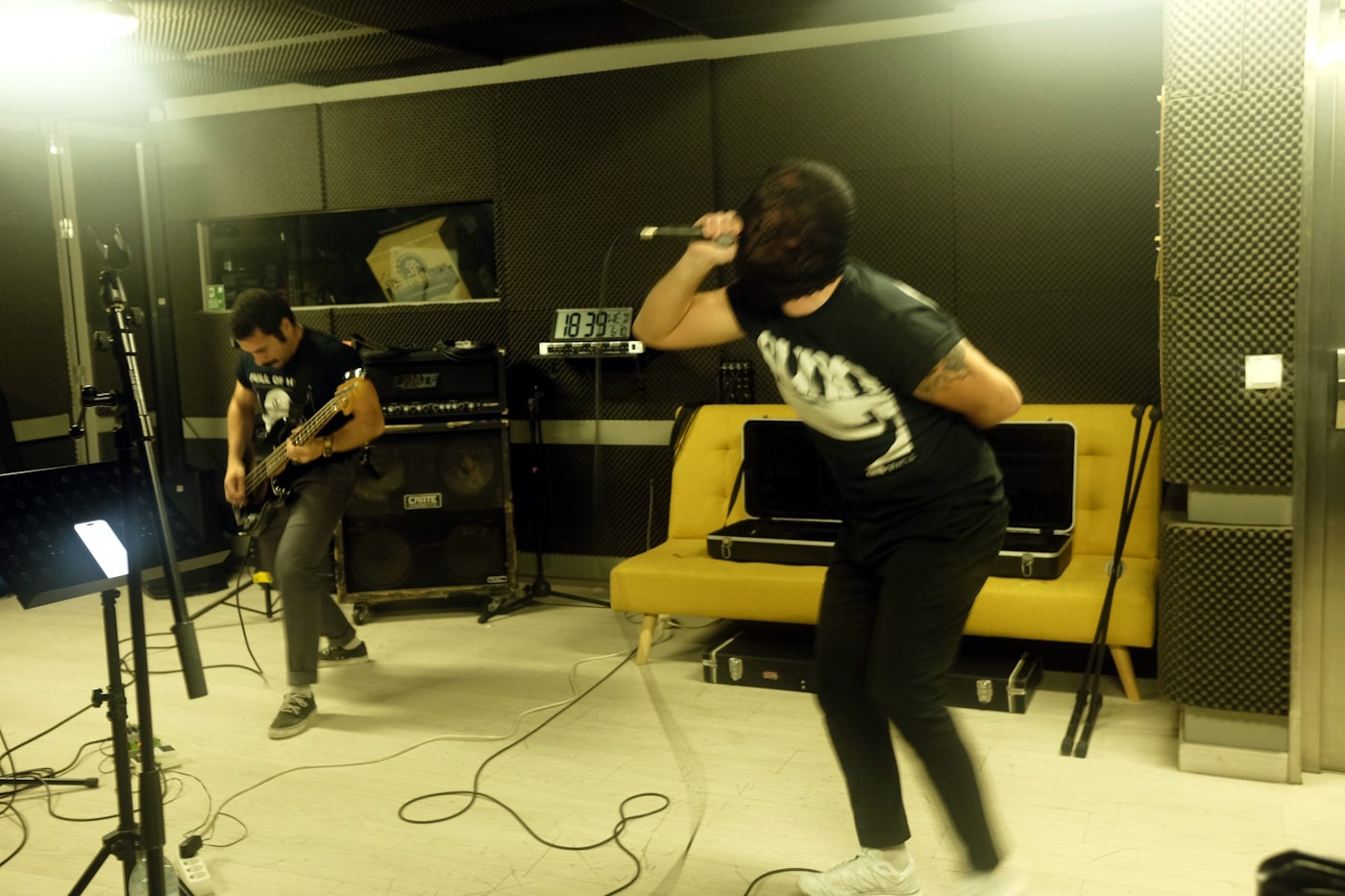 Portuguese noisy post hardcore band ROY BATTY trace noise, anonymity, and internal friction on debut EP 1 ROY BATTY, by @davidjsr13