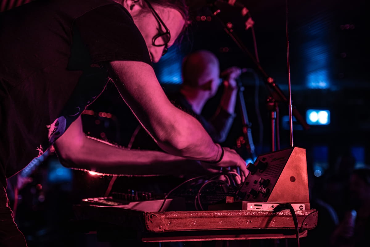 REFUSED closed their hometown chapter with three sold-out farewell nights in Umeå, documented by Rapha Vargas 7 Svart Hål, by Rapha Vargas