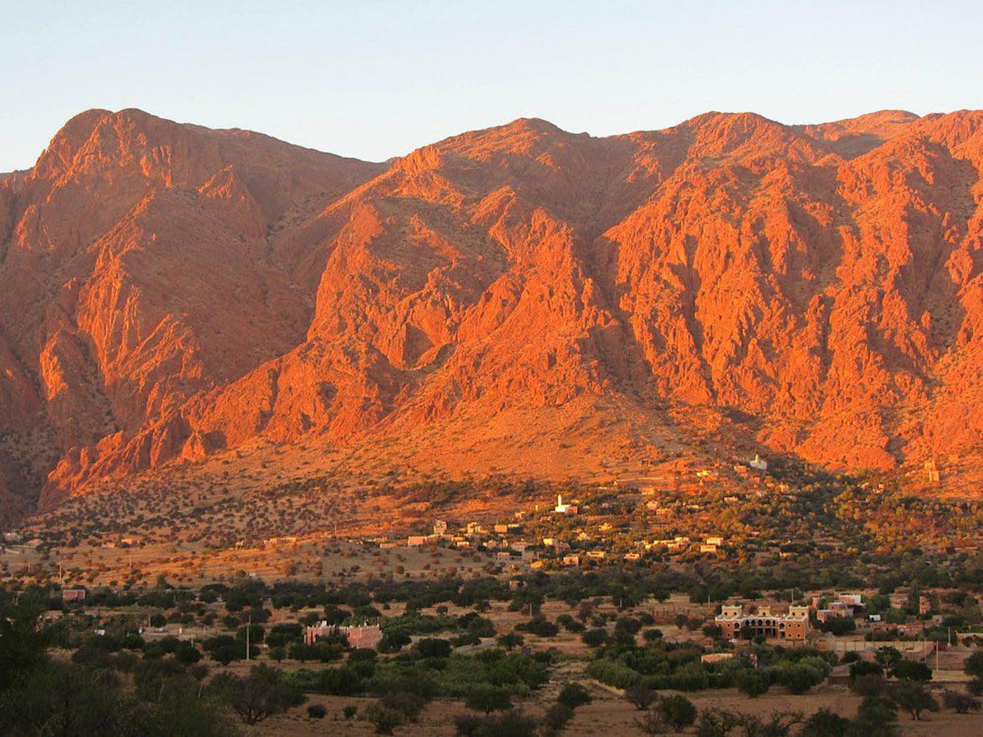 Maulén recorded a grand reinterpretation of Oum Kulthum's "Enta Omri" across Morocco - here's how place shaped every second of it 8 Magic Mountains