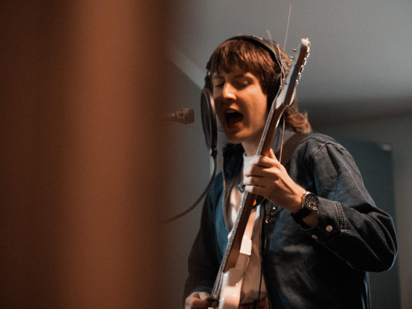 Ease into the weekend with "Happier", by Cincinnati alt rockers THE SILKIES 1 The Silkies