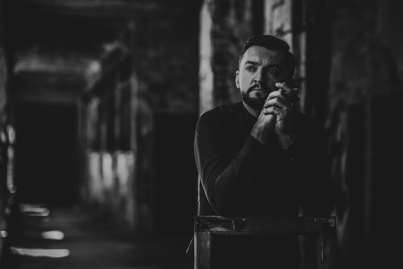 SADFACE debuts "Draped in the Hollow", turning emotional weight into cinematic sound 4 Sadface