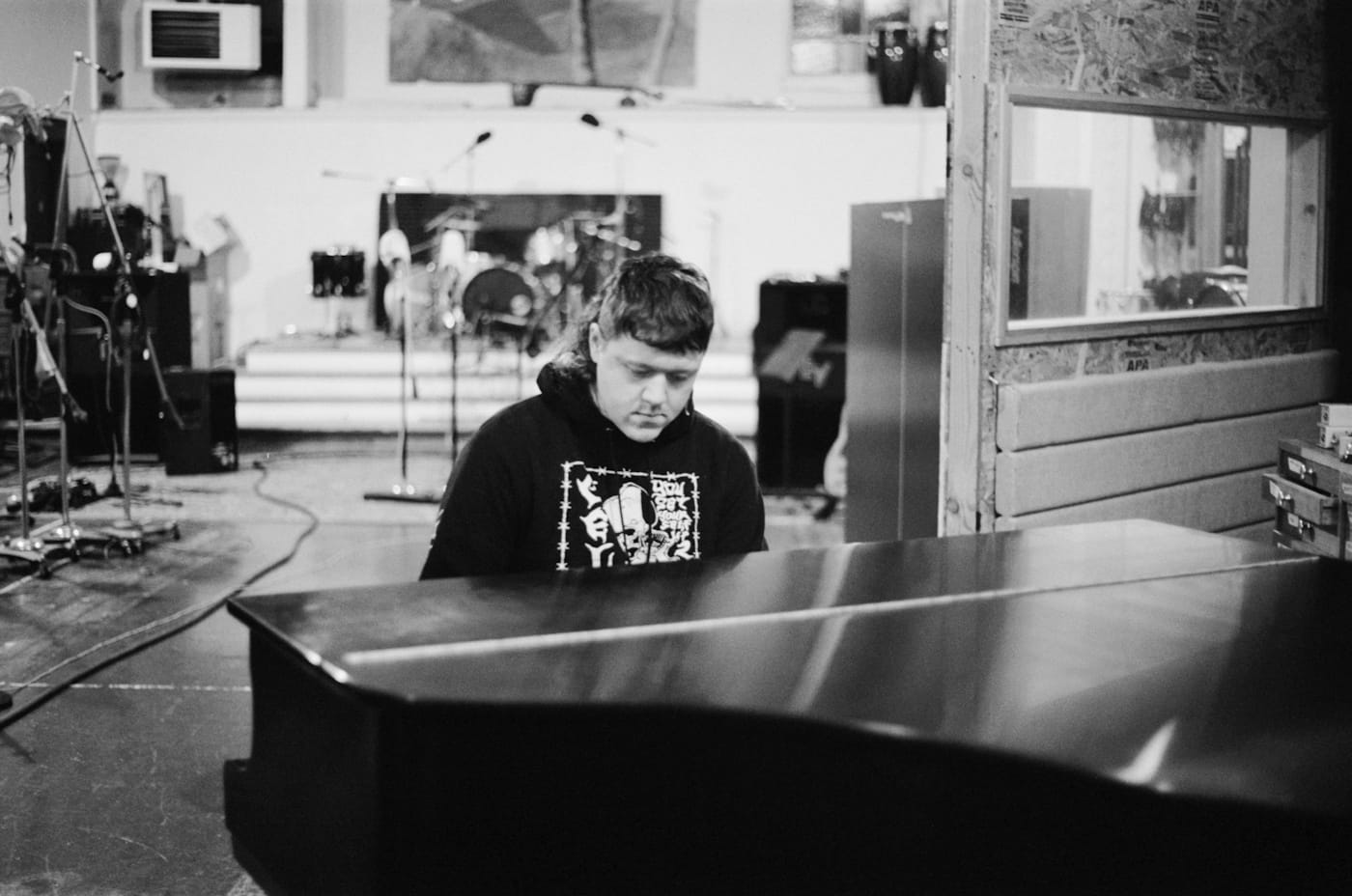 Mellow shoegaze alt rockers PILEUP walk through their mesmerizing album "Leave The Light On" 10 Pileup