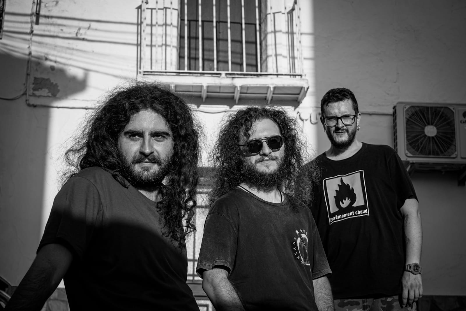 MIENTRAS LAS ABEJAS DUERMEN - a self-portrait from the mountains of southern Spain 3 Mientras las abejas duermen