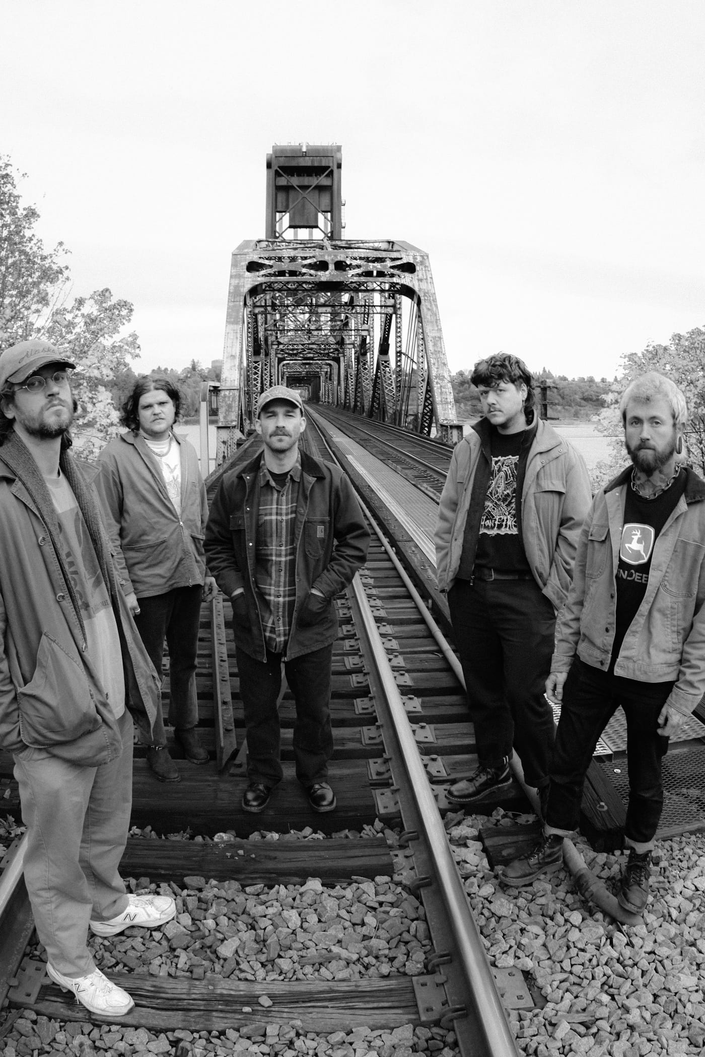 Mellow shoegaze alt rockers PILEUP walk through their mesmerizing album "Leave The Light On" 2 Pileup