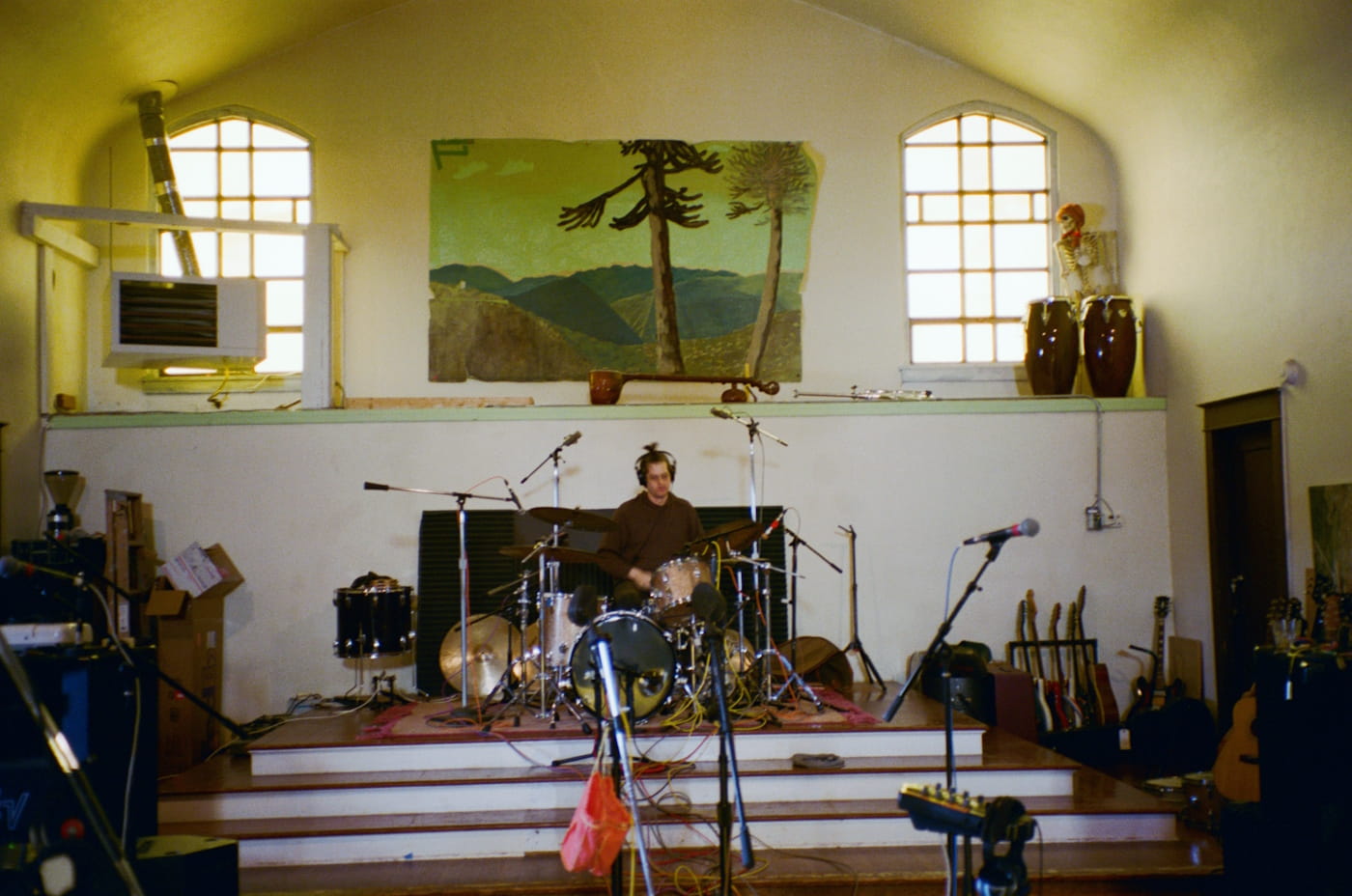 Mellow shoegaze alt rockers PILEUP walk through their mesmerizing album "Leave The Light On" 11 Pileup