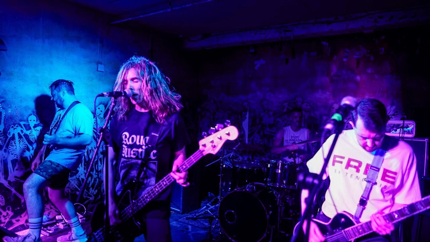 Melodic hardcore pack WITHOUT LOVE confront the cost of paying attention on "Diminishing Returns" 2 Without Love