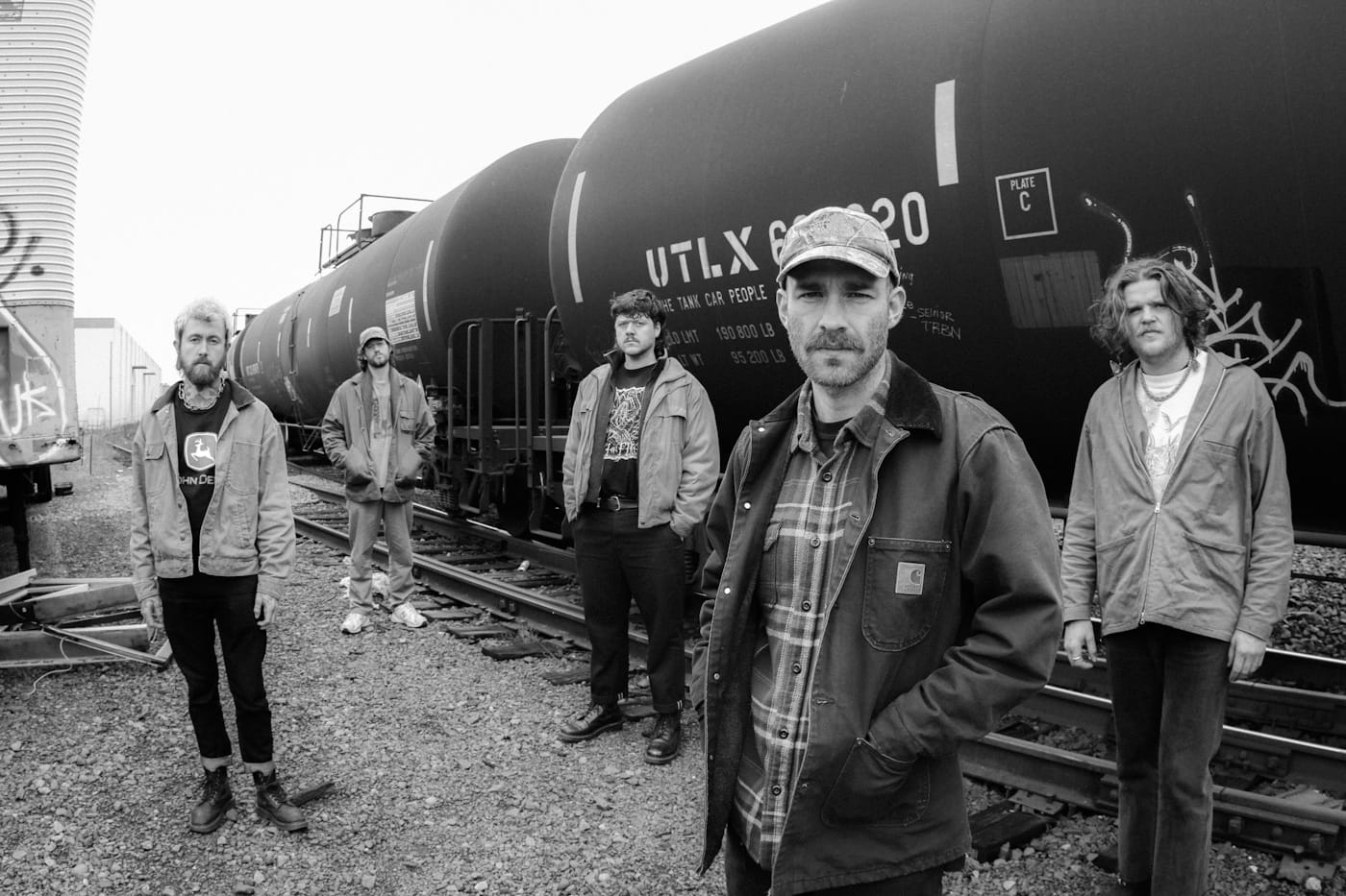 Mellow shoegaze alt rockers PILEUP walk through their mesmerizing album "Leave The Light On" 4 Pileup