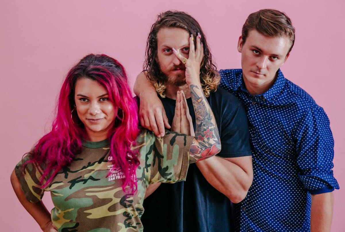 Kick-start your week with the infectious energy of the new split from THE RAGING NATHANS and FAT HEAVEN 2 The Raging Nathans, by Charles Furment