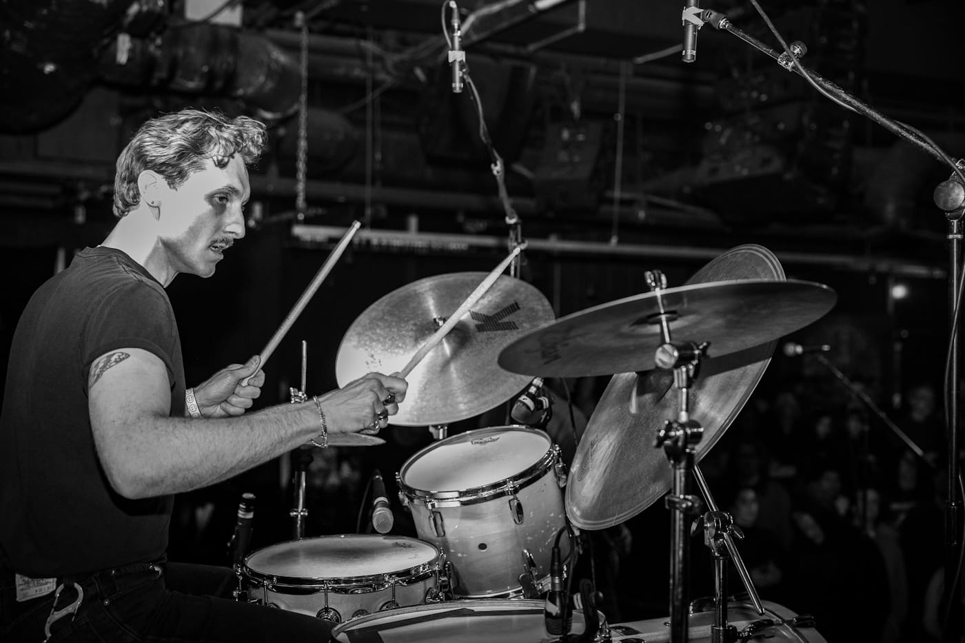 LOOSE LEASH drop a sharp self-titled debut out of DC with members of Bacchae and Give 5 Loose Leash by Kenny Savercool @kennysavercool on Instagram