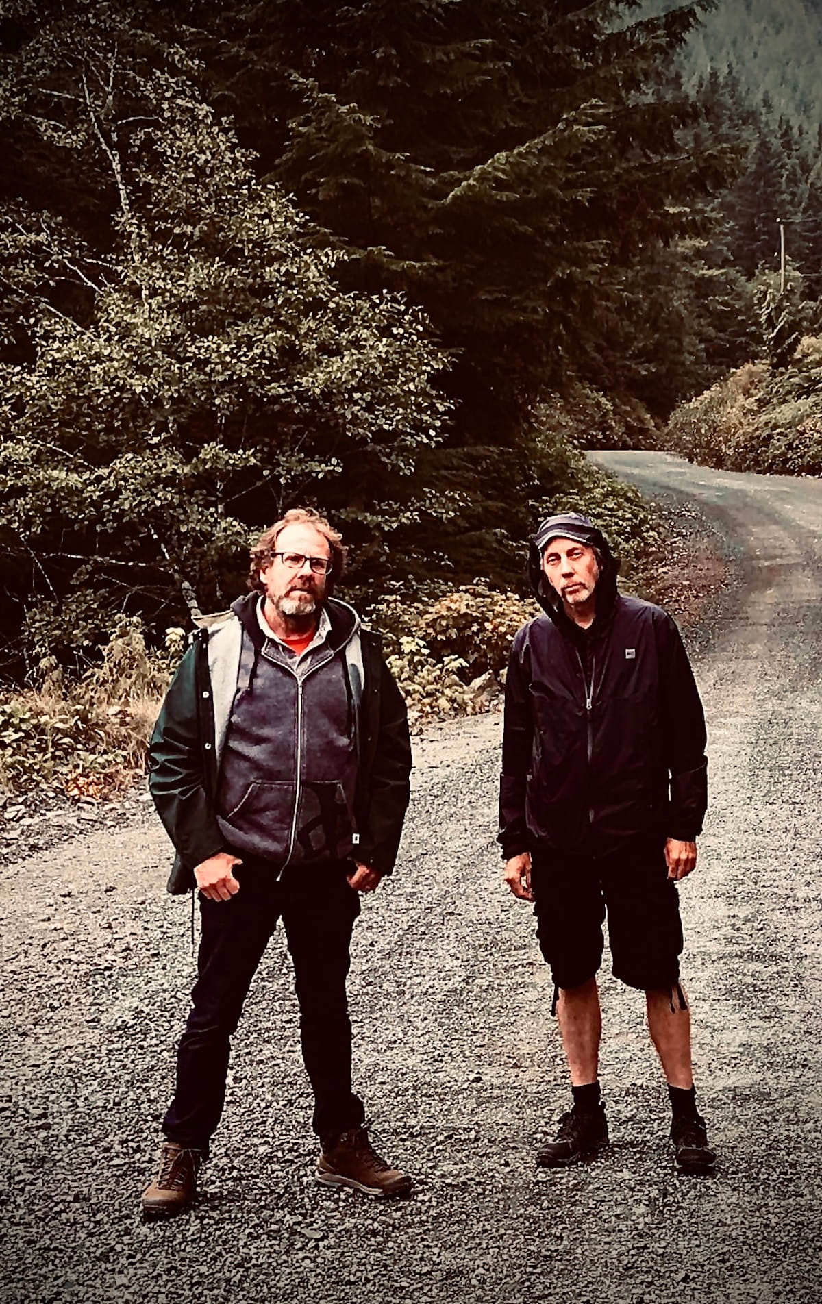 SIXPOINTS on "Lithium'": two islands, a zine that became an autobiography, and experimental music that speaks to ghosts and animals 5 SIXPOINTS