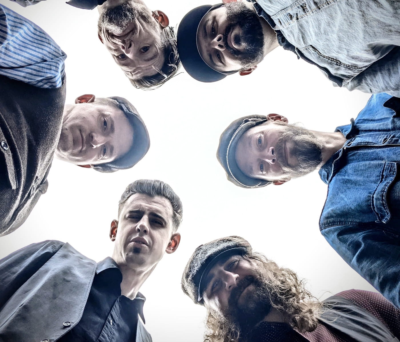 Banjos, washboards, and bad decisions - THE STILL SPIRITS return after a decade with "Small Time Crime" - ten tracks of rowdy folk-punk party 7 STILL SPIRITS