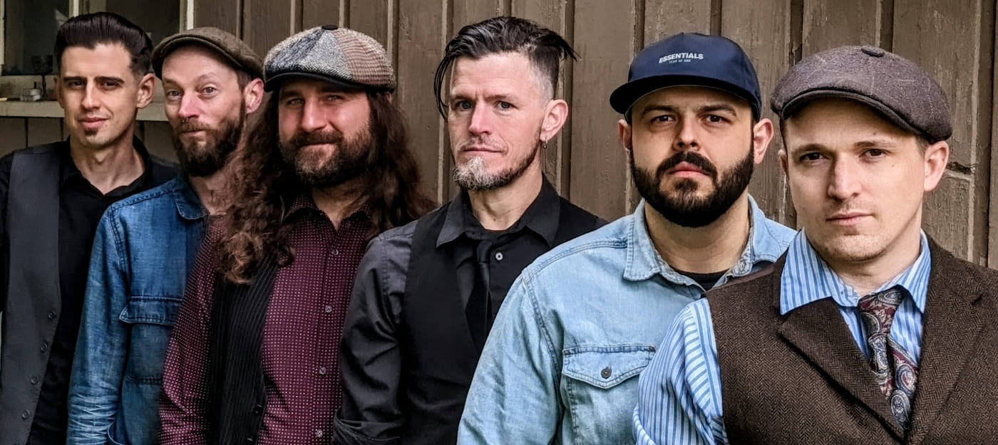 Banjos, washboards, and bad decisions - THE STILL SPIRITS return after a decade with "Small Time Crime" - ten tracks of rowdy folk-punk party 6 STILL SPIRITS