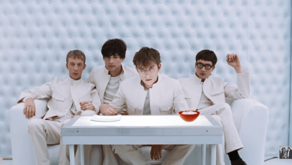 Blur - Universal