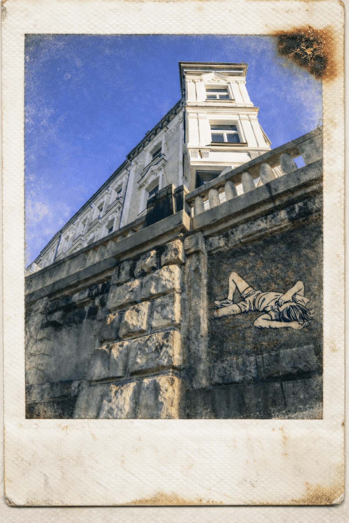 Ambient post rockers PODŁOGA turn everyday life into slow-moving instrumentals on new five-track release 4 PODŁOGA