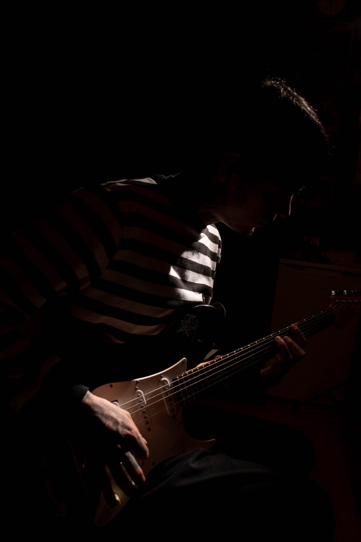 Athens post-screamo outfit PRAY FOR DECADENCE drop intriguing 2-tracker "Sleeping in the Deep" 3 Pray for Decadence