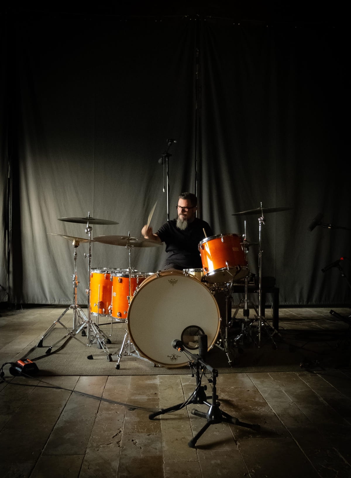 MEDUSSA step away from post-rock conventions and back to a four-piece on "Mueran las Ideas" 4 Medussa