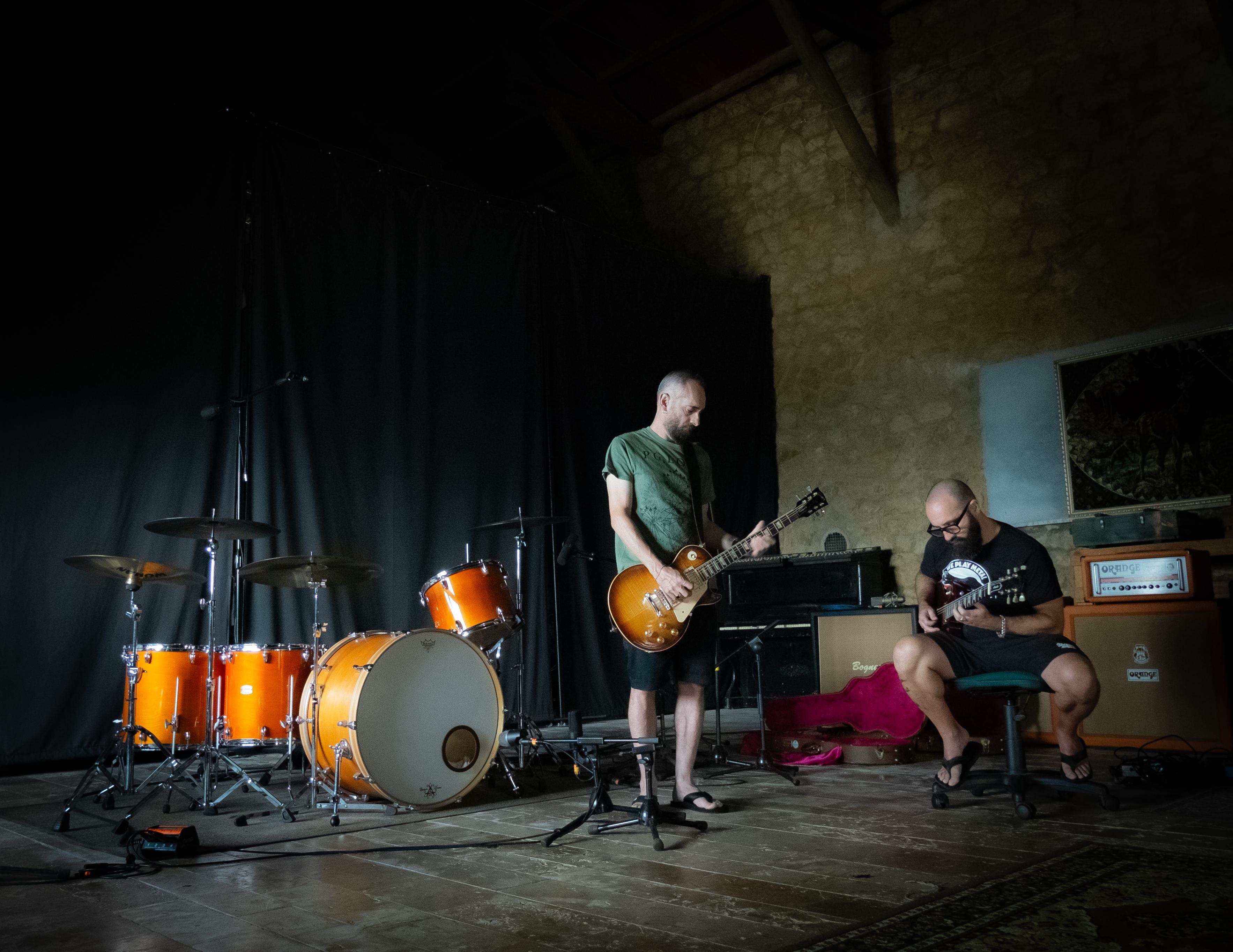MEDUSSA step away from post-rock conventions and back to a four-piece on "Mueran las Ideas" 5 Medussa