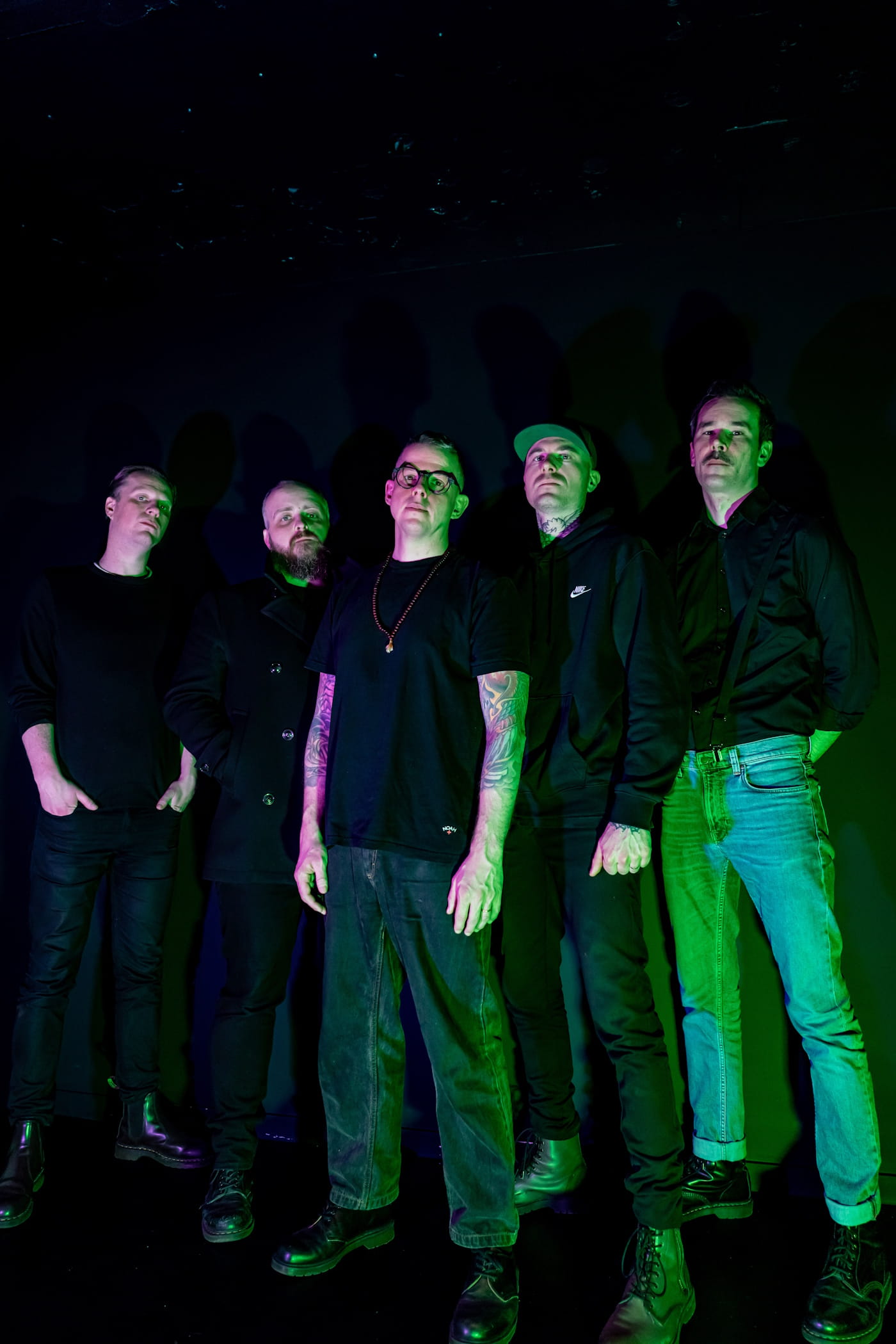 Swedish post-punk hardcore band INVISIBLE WOUNDS confront addiction, loss, and recovery on “Dark Visions” 2 Invisible Wounds by Therese Stephansdotter