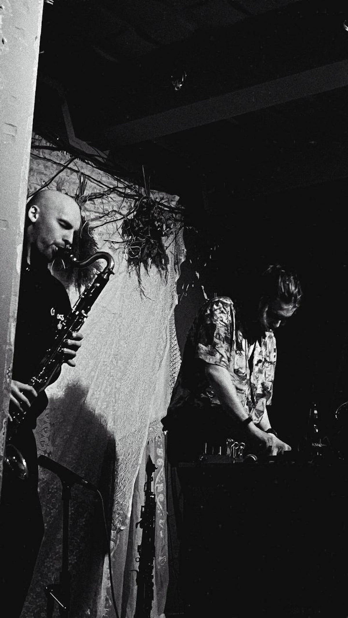 Warsaw post-jazz duo PAMIĘĆ release a map to the labyrinth of references behind "Ireneo Funes, Clementine and Prospero" 1 Pamięć