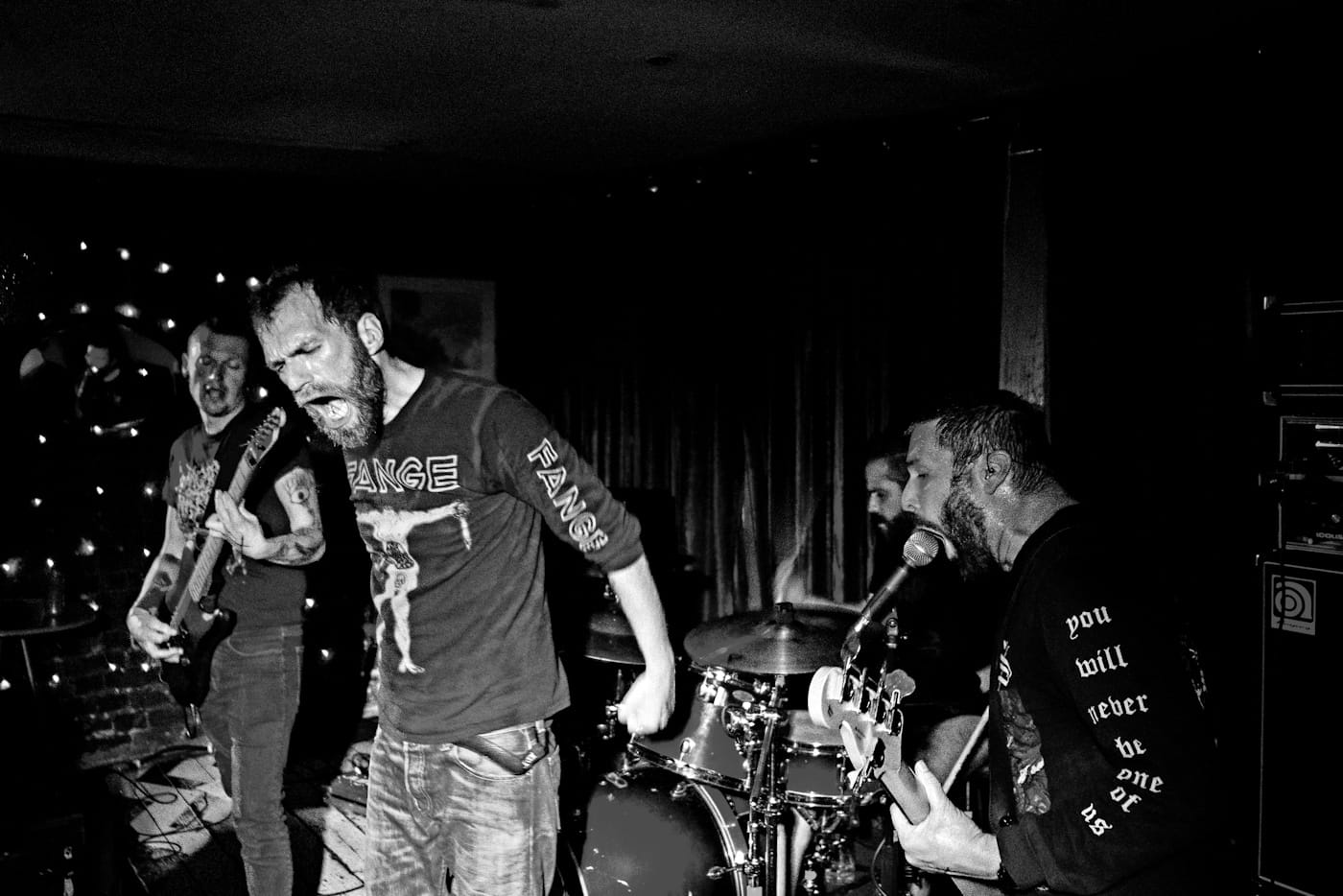 Blackened metal hardcore beast PILORI explore what survives after death on "Sans Adieu" 5 Pilori, by Adrian Brenner) (1)