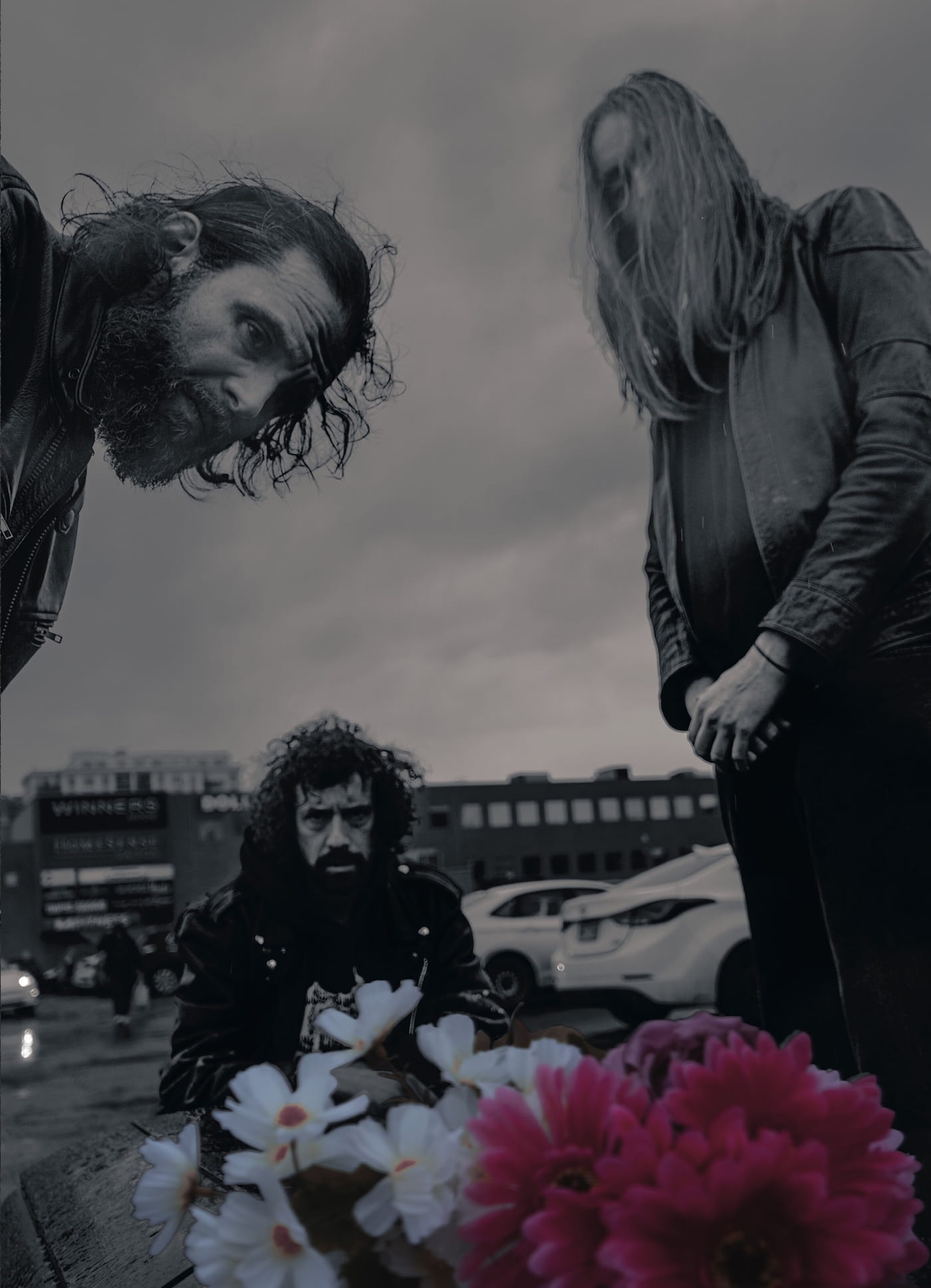 SEUM, the bass-only Montreal sludge trio, tell the full story behind new album "Parking Life" 2 SEUM