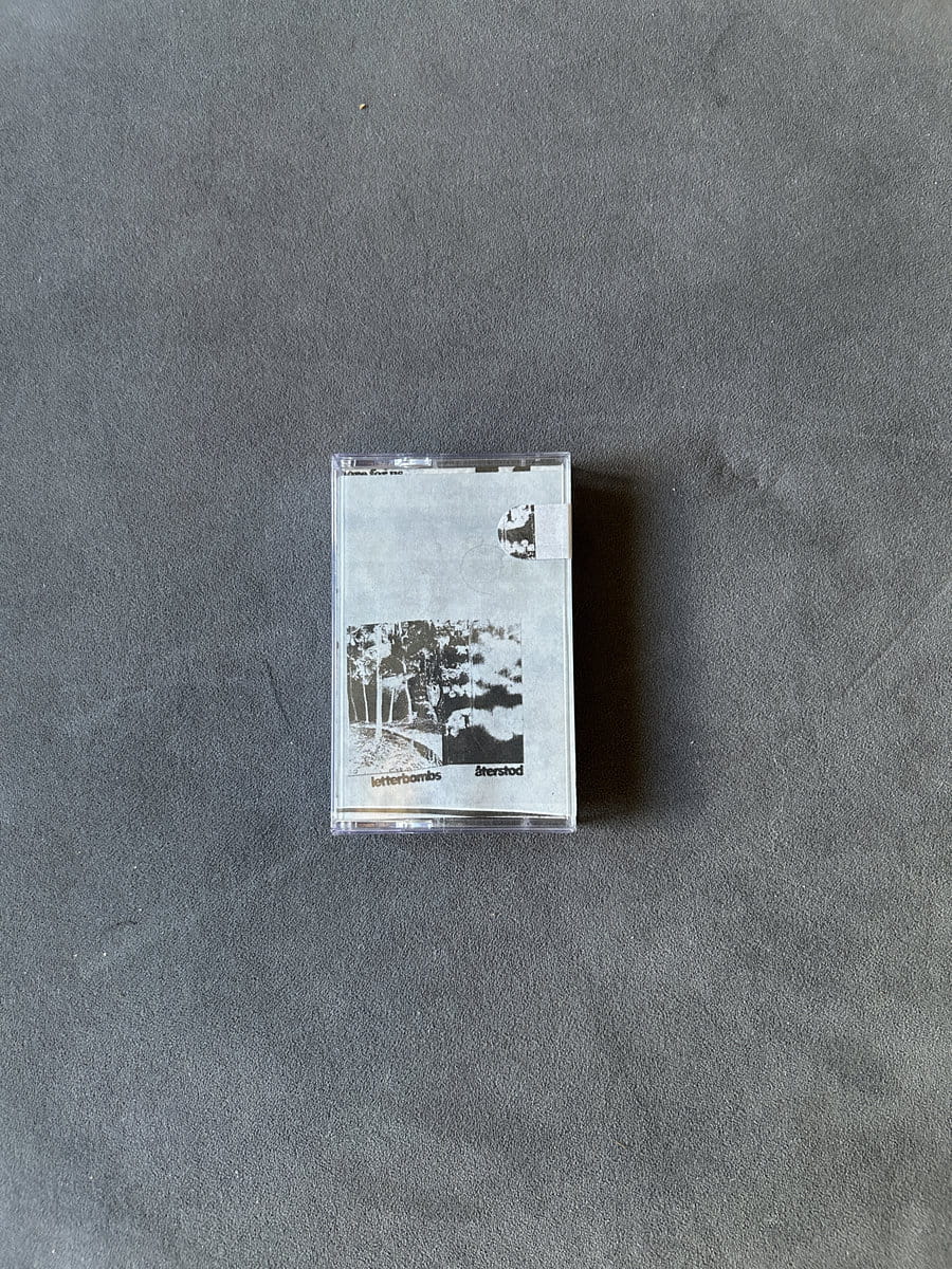 Screamo splits tradition continues on the newest offering from Finland's LETTERBOMBS and Göteborg's ÅTERSTOD 2 Letterbombs