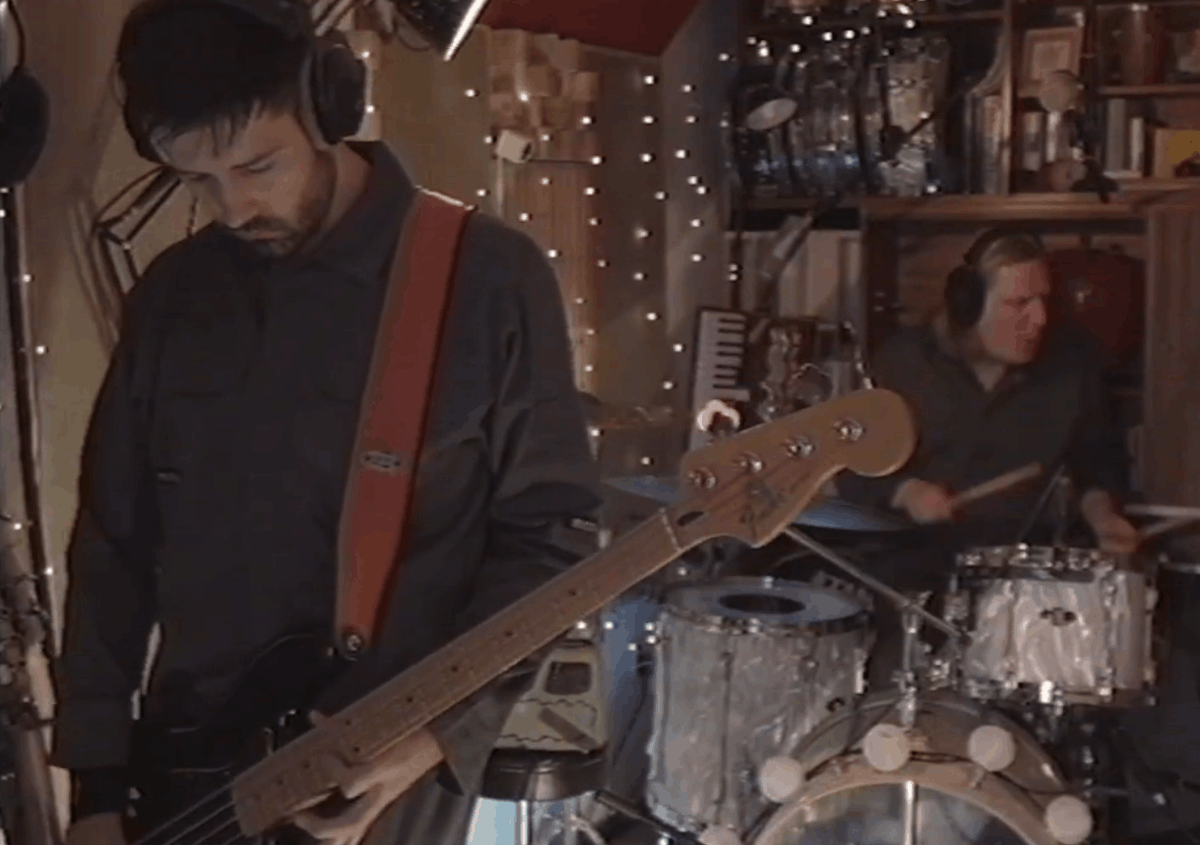 SCARED LITTLE TOASTER premiere a live session of "Scared of the Manual" recorded inside a converted container 1 Scared Little Toaster