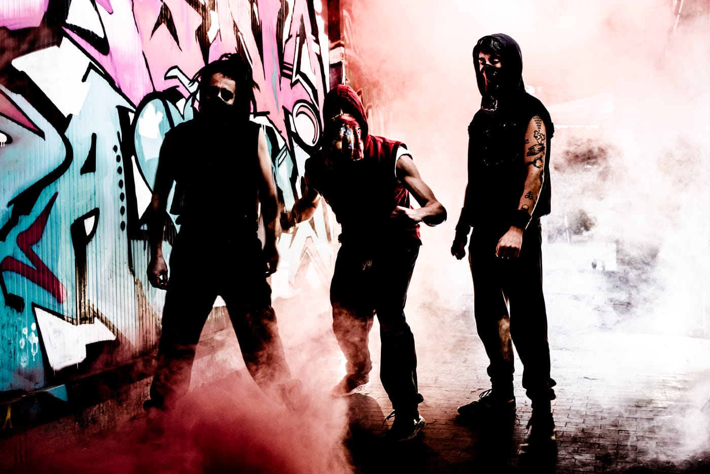 CAVEIRAS turn '60s Brazilian outlaw cinema, Quimbanda, and dub into "baile punk" 5 Caveiras, by UTOPIE CLANDESTINE