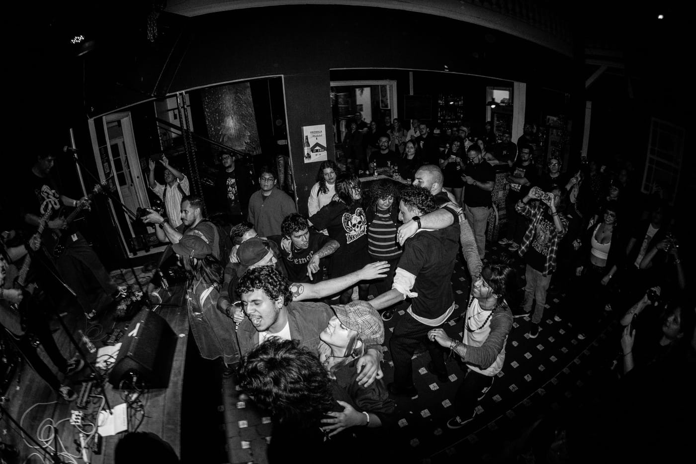 JARDIN ANIMAL walk through Midwest emo earworm "Pudo Ser Peor," building a scene from Managua outward, and finding emo friends across Latin America 4 jardin animal