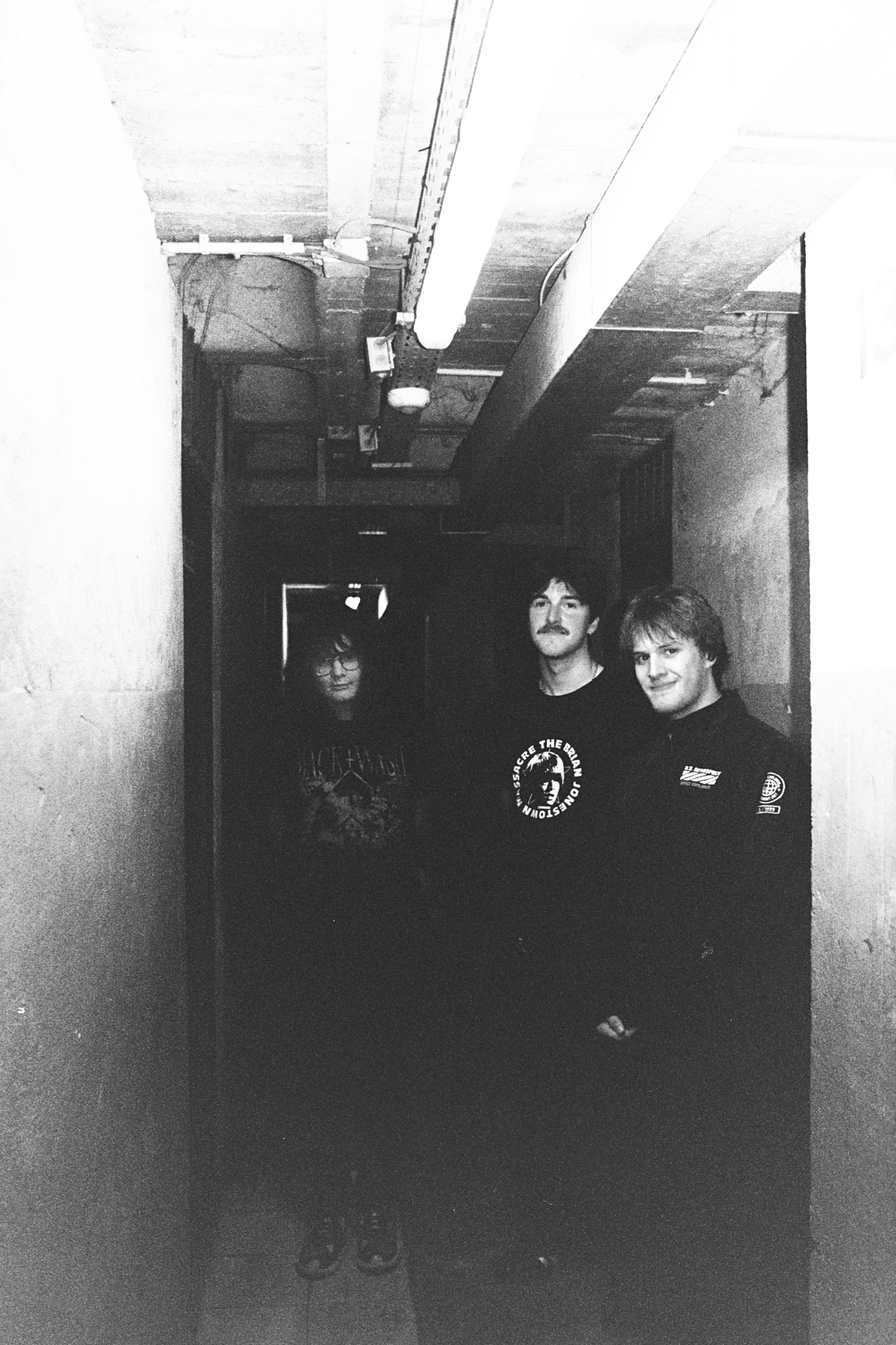 Blackened crust screamo beast MANGUALDE turn humiliation and wrath into a blackened debut with "A Festa" 5 mangualde