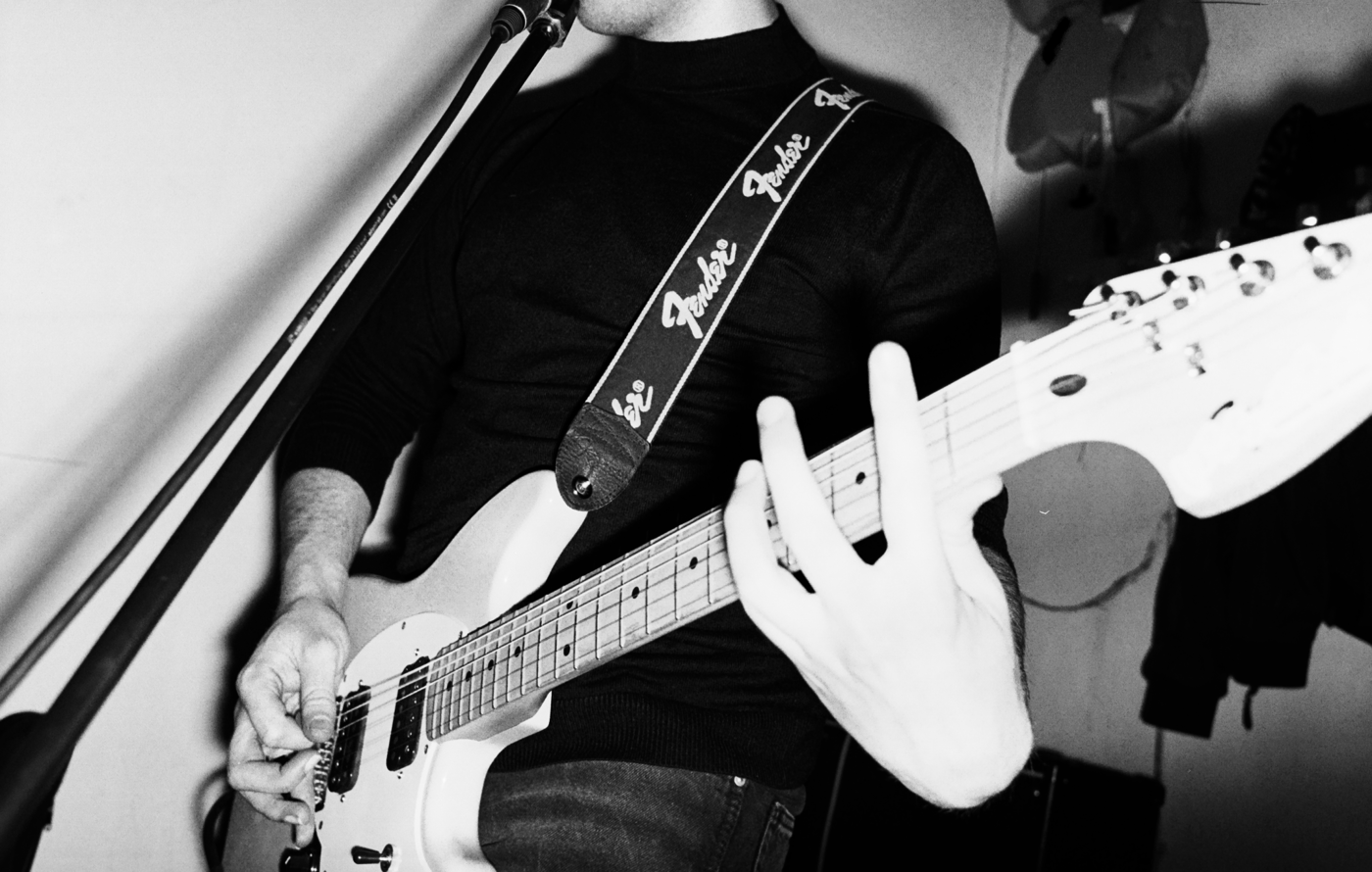 Blackened crust screamo beast MANGUALDE turn humiliation and wrath into a blackened debut with "A Festa" 8 mangualde