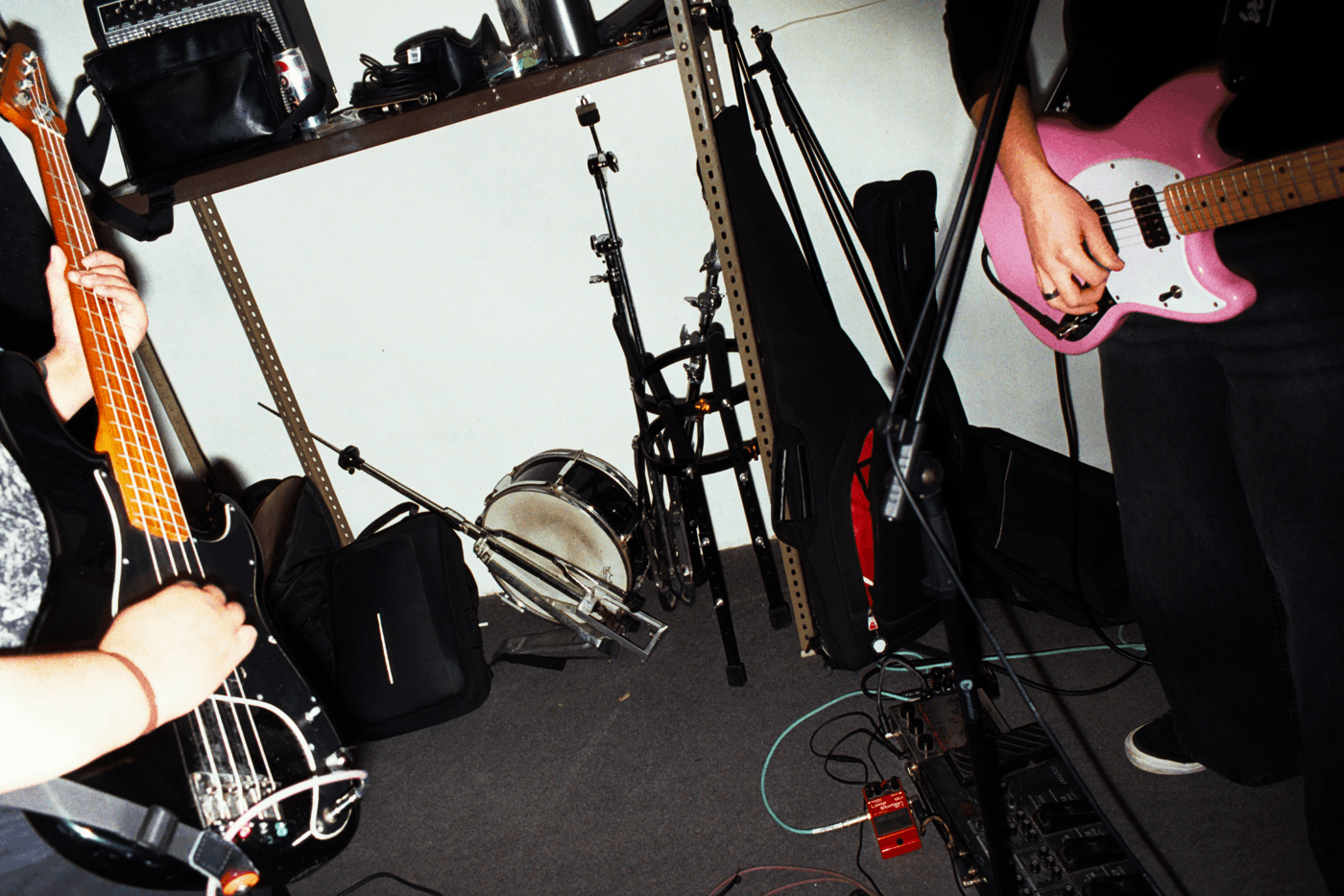 Blackened crust screamo beast MANGUALDE turn humiliation and wrath into a blackened debut with "A Festa" 2 mangualde