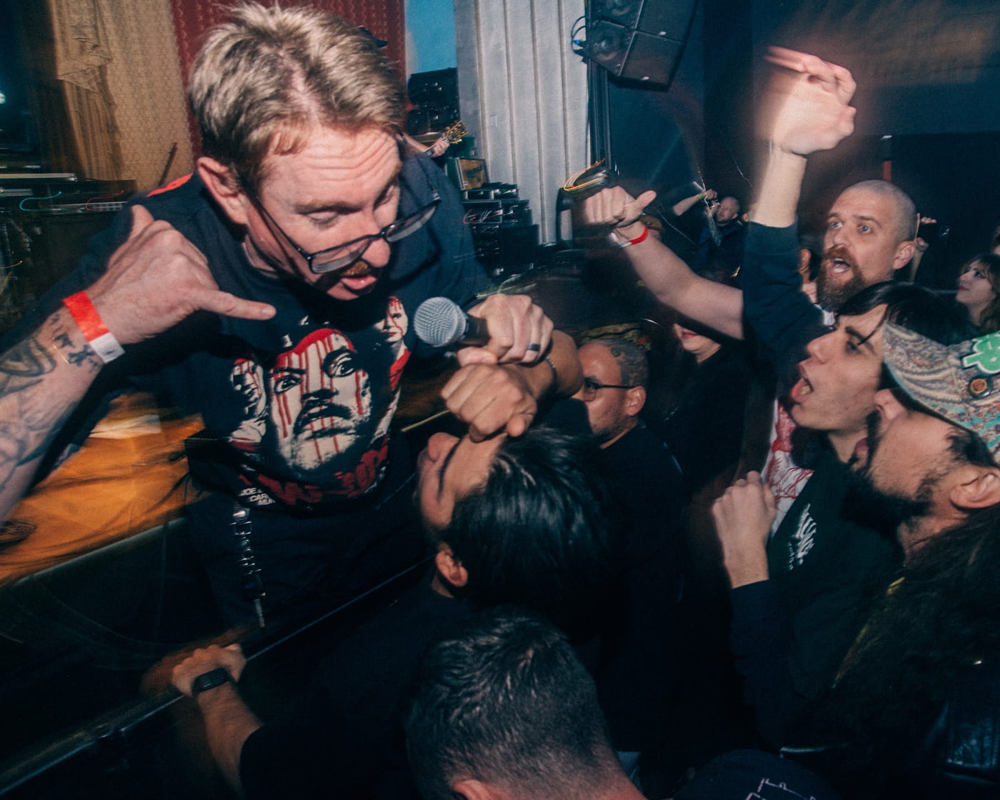 Keeping hardcore close to work, anger, and survival, with OUT OF LINE's “Rec Center” 2 OUT OF LINE by Tim Chisham Photos (@cheezums)