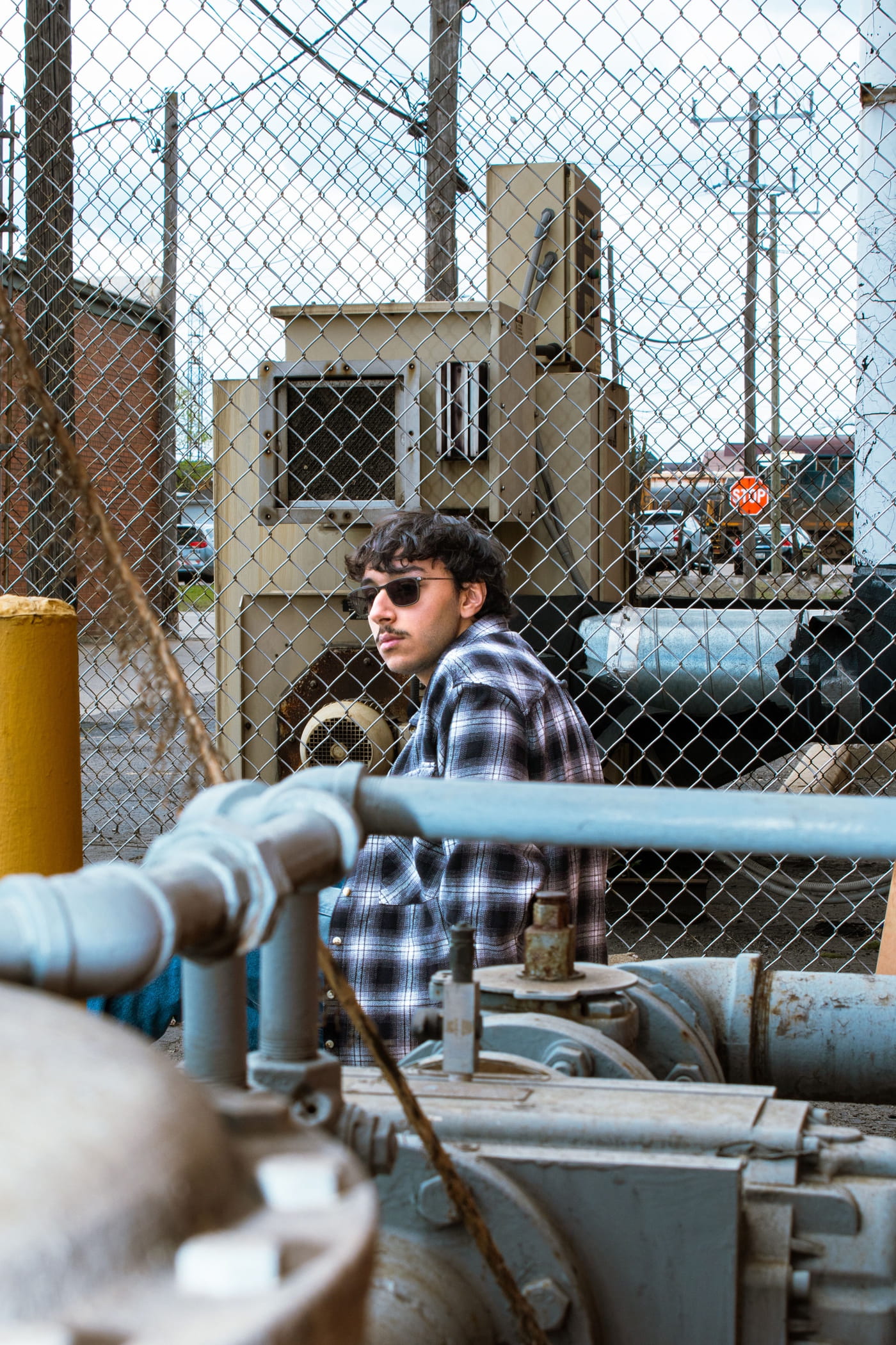 Grunge rocker San Vane refuses to let shoegaze swallow the vocal on "islander" 2 Sam Vane by Cait Grace