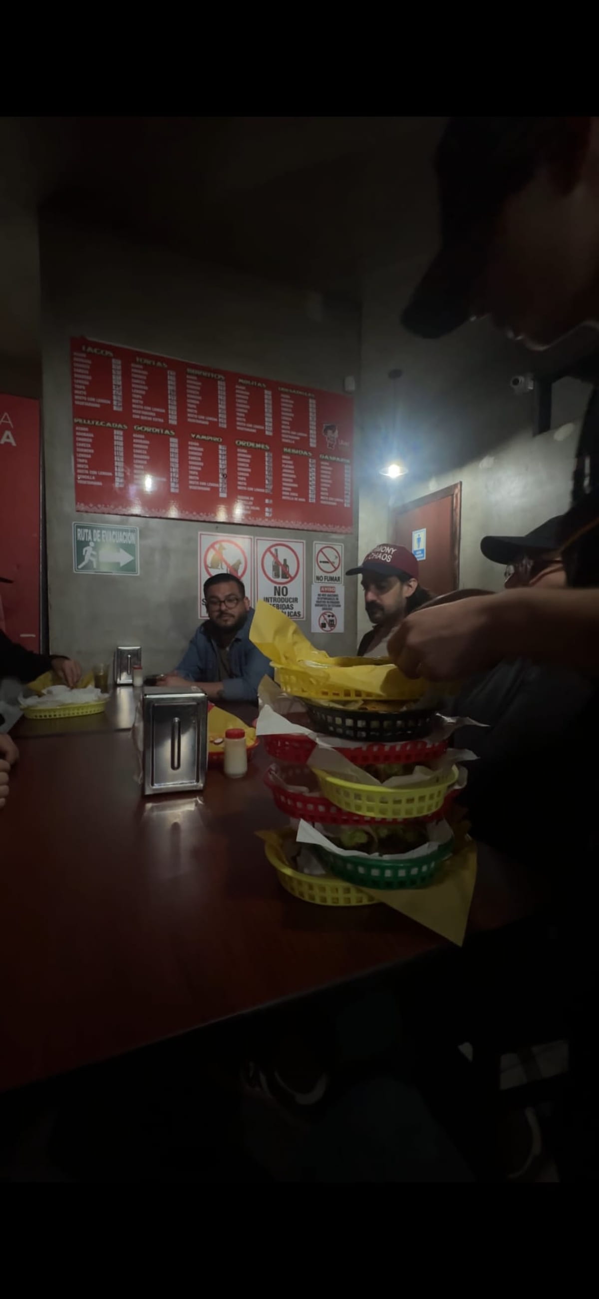 Gol Olímpico share "respirar en cuadro," a shoegaze panic-attack song built around box breathing and the songwriter who first showed them emo in Spanish 3 Tijuana show - Gol Olimpico