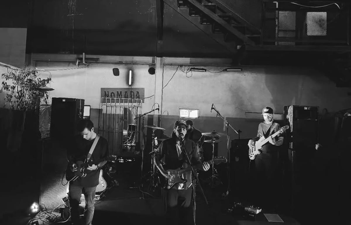 Gol Olímpico share "respirar en cuadro," a shoegaze panic-attack song built around box breathing and the songwriter who first showed them emo in Spanish 1 Tijuana show - Gol Olimpico