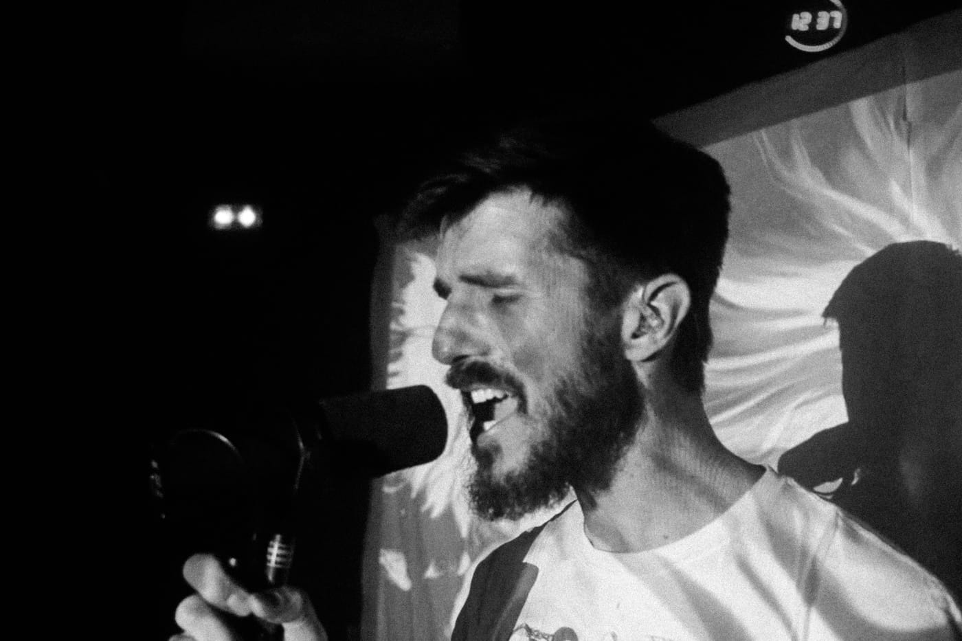 Bordeaux screamo band SOLITONE return after eight years with a politically sharpened new EP “Le champ des possibles” 2 Solitone