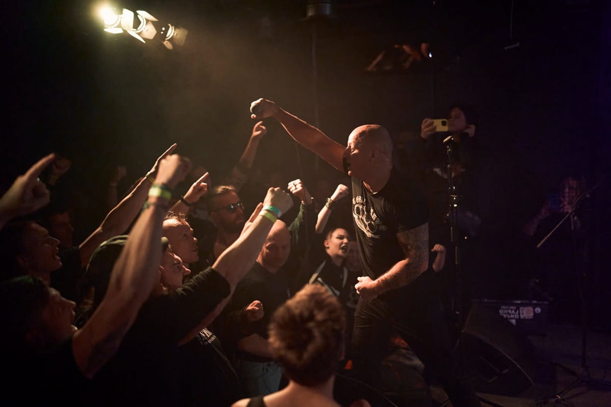 Two Lithuanian punk generations meet on TORO BRAVO and SOCPRO's "Mūsų Balsai" 2 Toro Bravo