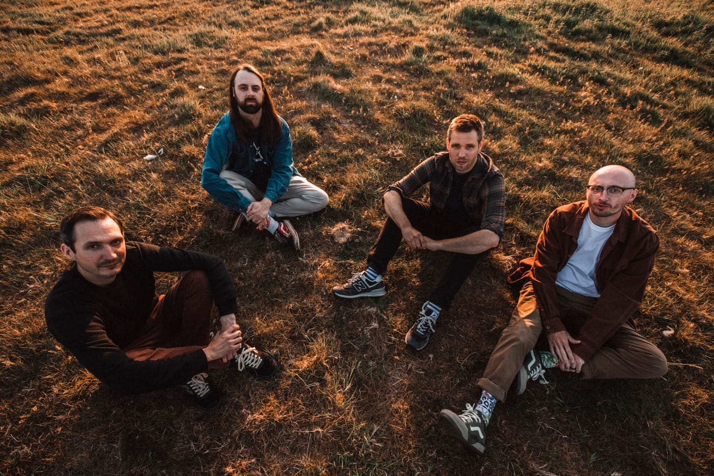 hairpin pair Angel Du$t-style power pop with hardcore intensity on "Framing" 5 hairpin