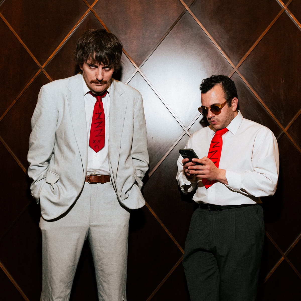 Chicago noise-rock duo Mr. Phylzzz talk "Over and Over Again", AmRep, Melvins dates, and the live record waiting at Empty Bottle 4 Mr. Phylzzz