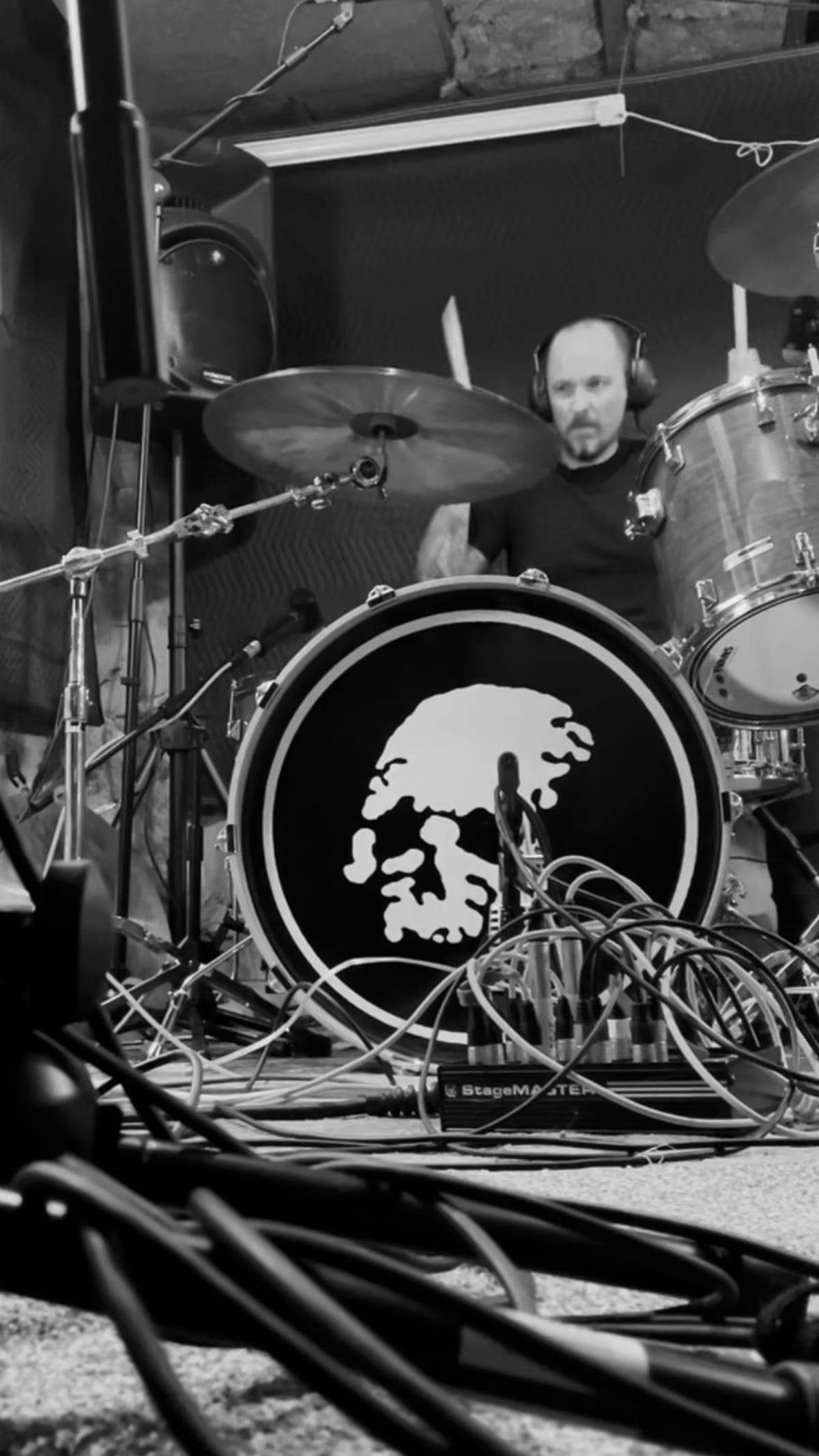 Massachusetts sludge post hardcore band THERE WERE WIRES return after two decades with "Vessel" 11 There Were Wires