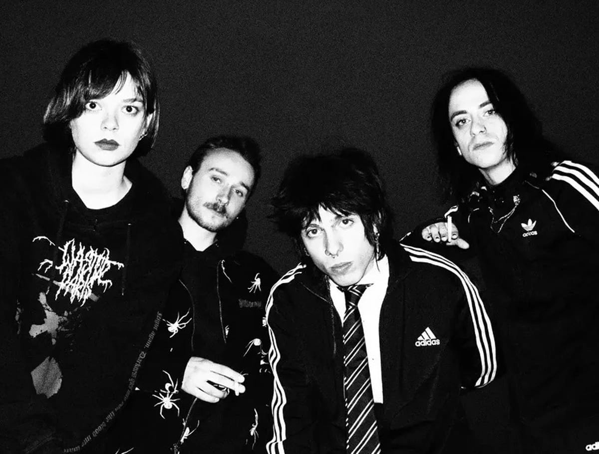 "Bare emotions need no visa": new international screamo split from ангст., L'Idylle and Misericorde 2 L’Idylle