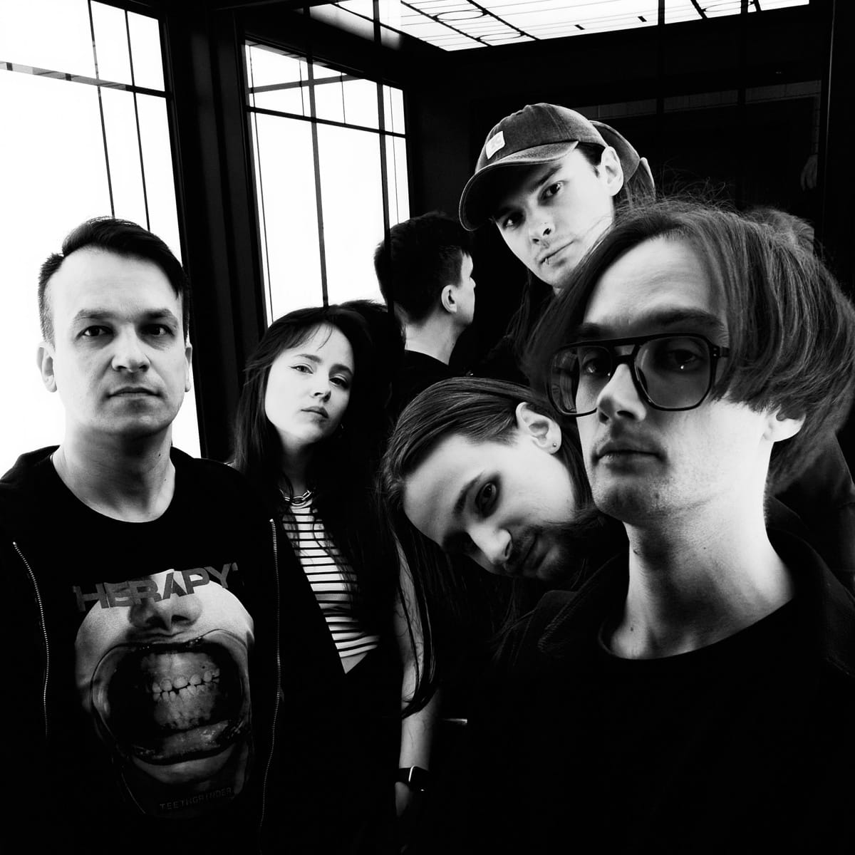 "Bare emotions need no visa": new international screamo split from ангст., L'Idylle and Misericorde 3 misericorde